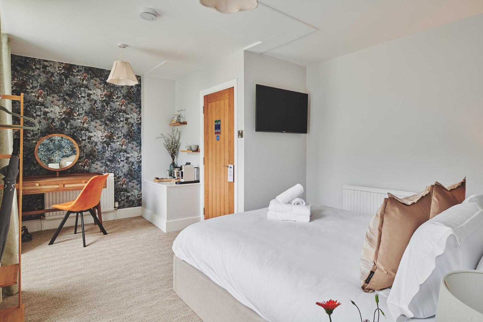 The Lansdowne Guest House Bourton-on-the-Water Екстер'єр фото A room at The Old Bank Hotel